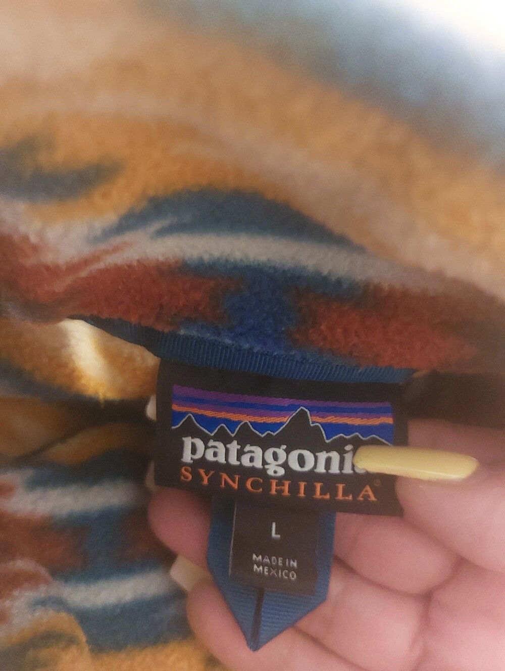 Patagonia Aztec Print Fleece Vest in Red, Yellow, Teal Large - Picture 3 of 6